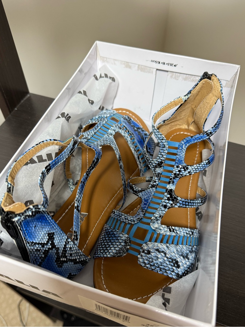 ALIA | BNIB Blue Faux Croc Gladiator Sandals Size 7